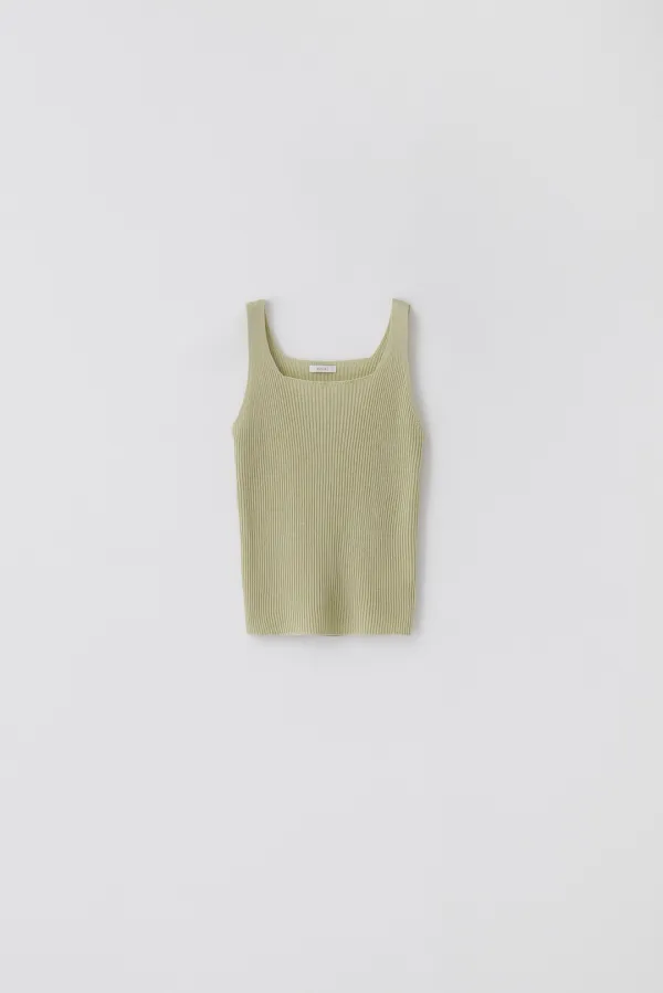 Burd Sleeveless_Mild Olive