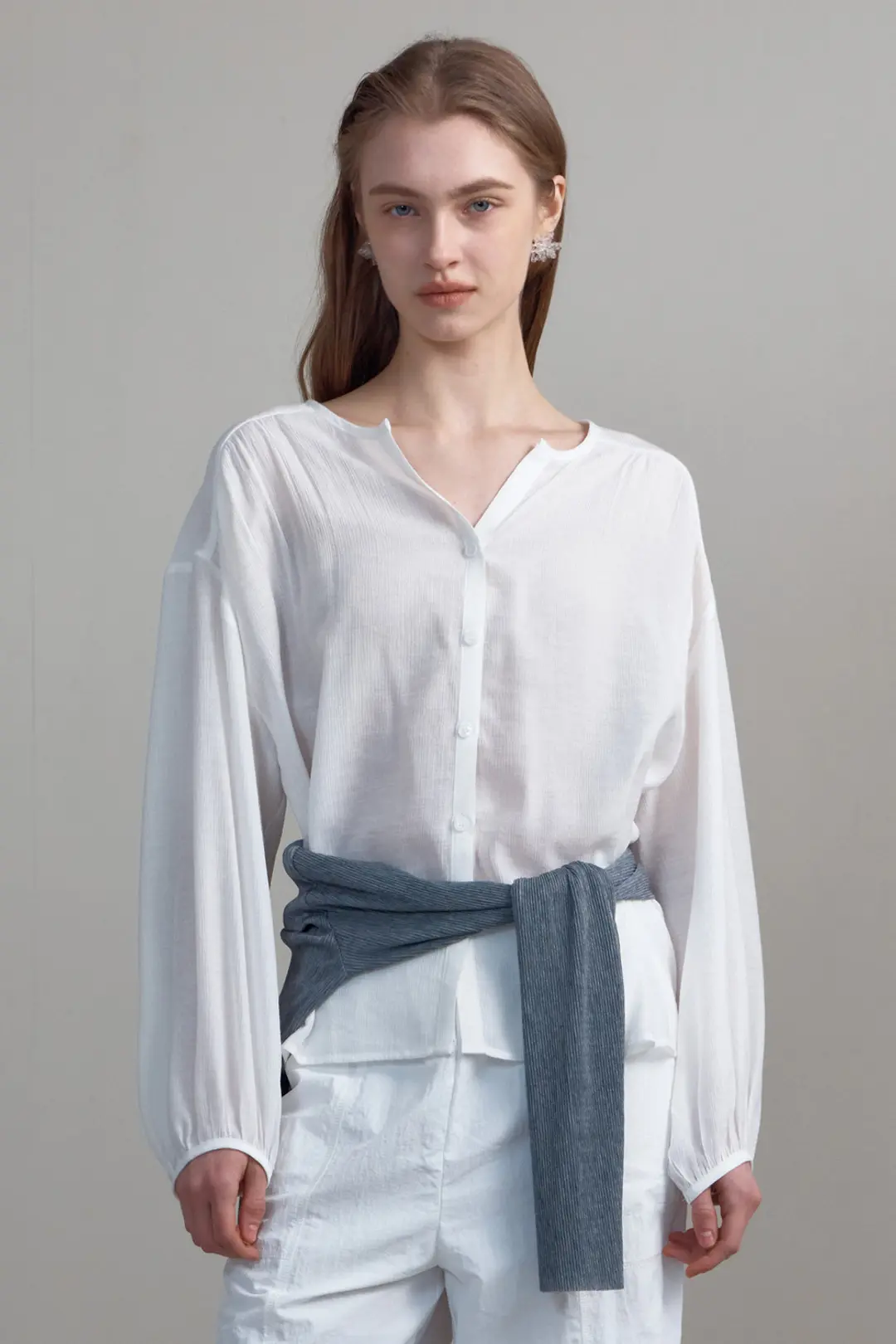 오브오브 Poi Sheer Blouse_Ivory 상품 이미지 2