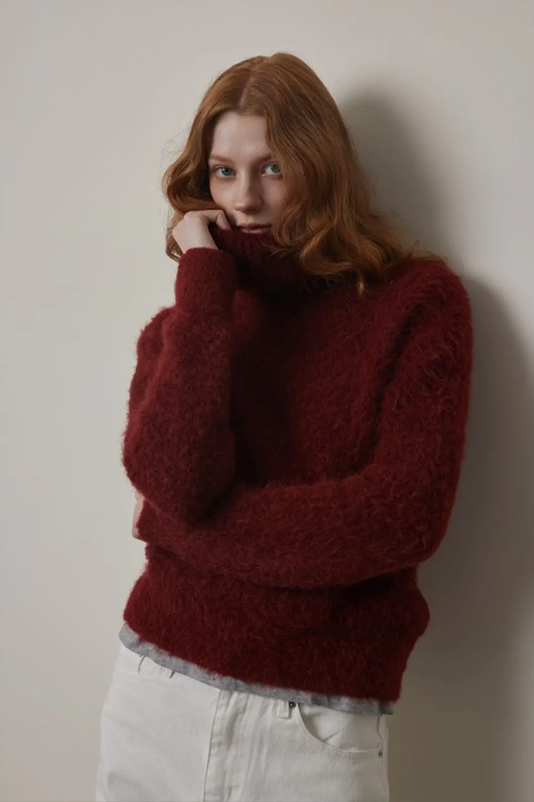 퀸스래빗 Hairy Alpaca Warm Turtle-neck Knit 상품 이미지 2
