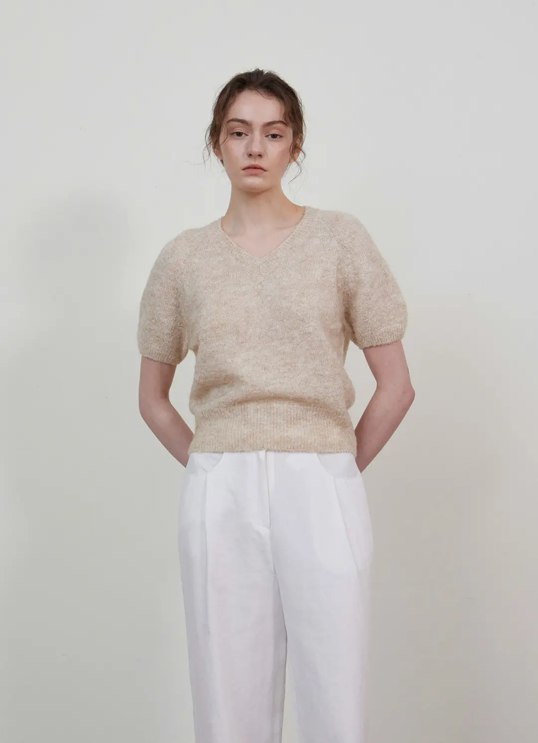스텝어라운드 Alpaca V-neck half knit_BEIGE 상품 이미지 2