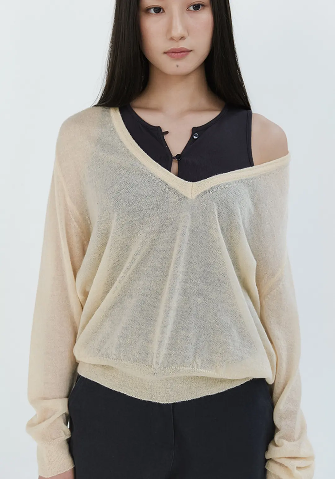 이브세이지 Mohair deep V Knit (Light beige) 상품 이미지 2
