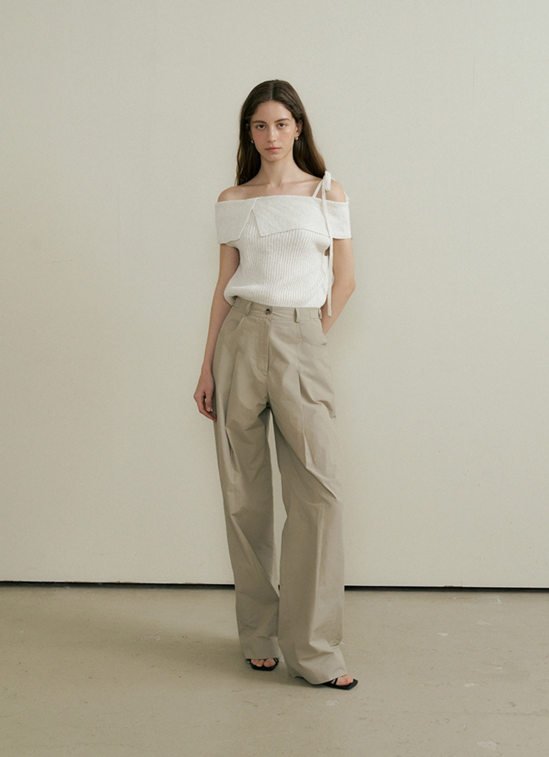 아워코모스 comos 1430 off-shoulder ribbon knit (cream) 상품 이미지 3