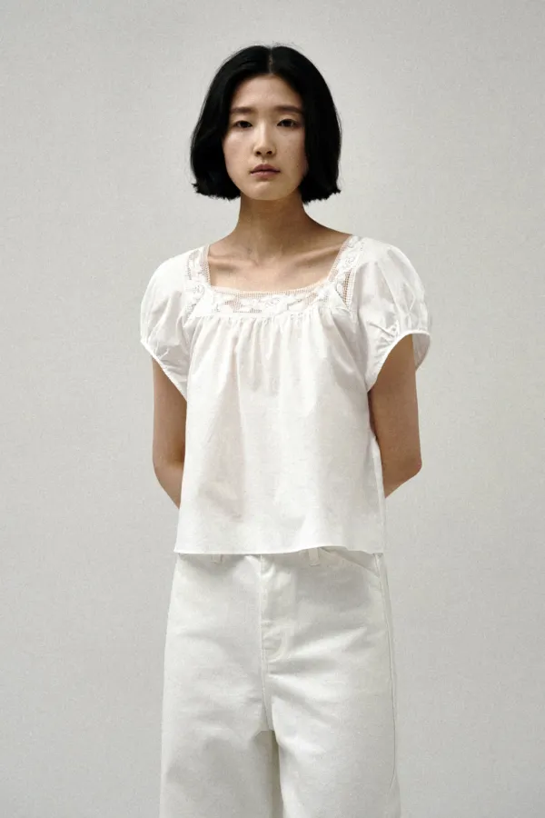 BILLI SQUARE-NECK FLORAL LACE BLOUSE_IVORY