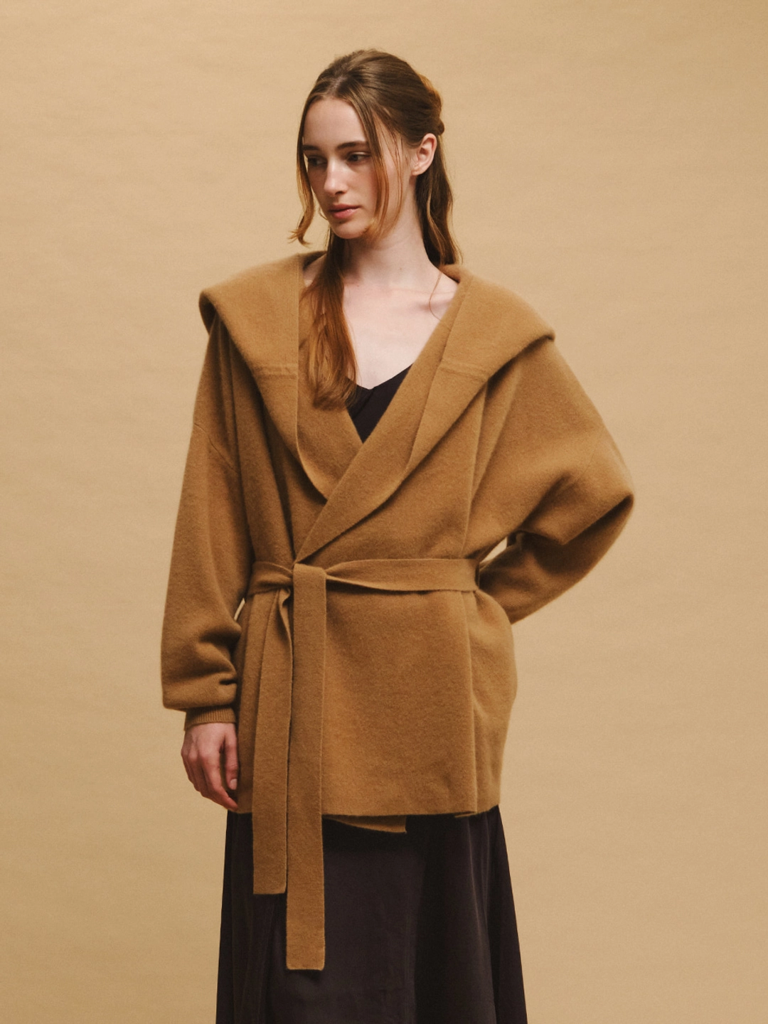 르니나 KASIA raccoon shawl-collar belted cardigan_camel 상품 이미지 3