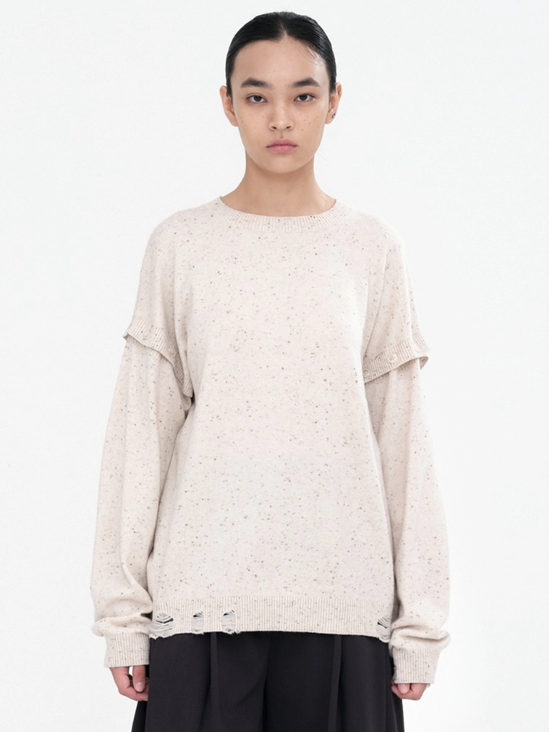 밀로 우먼 Button Damage Knit Top [Ecru] 상품 이미지 1