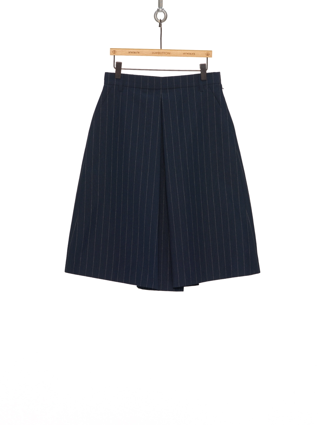 푸쉬버튼 SS26 NAVY STRIPE PLEATED A-LINE BERMUDA PANTS 상품 이미지 1