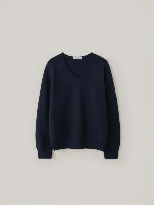 Edin V-Neck Alpaca Knit - Deep Blue