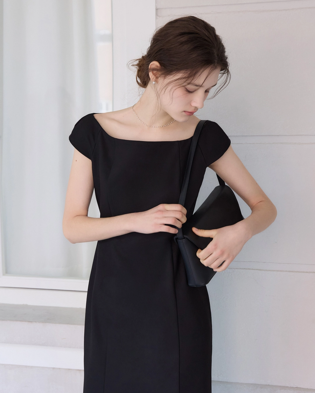 어다울 Tulip off shoulder mermaid long dress - black 상품 이미지 3