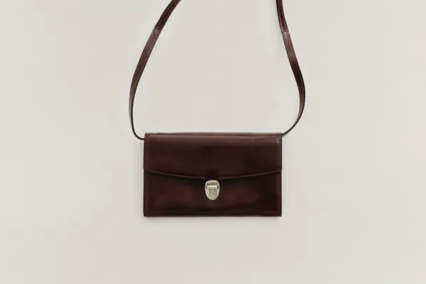 PORTE CARTES LOQUET ÉPAULE BROWN
