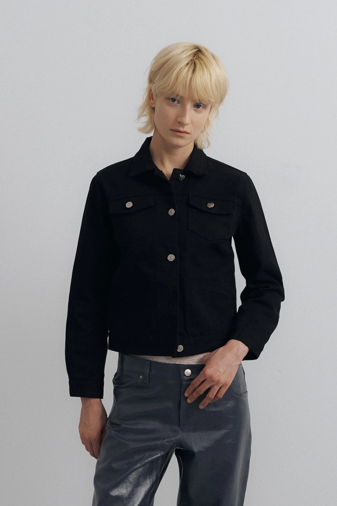 포지프레클즈 Fitted Trucker Jacket_Black 상품 이미지 1