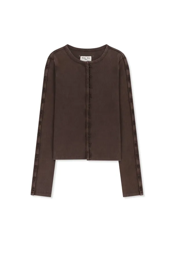 WASHED RIB BUTTON DETAIL TOP IN BROWN