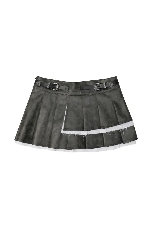LEATHER BUCKLE PLEATED SKIRT BLACK