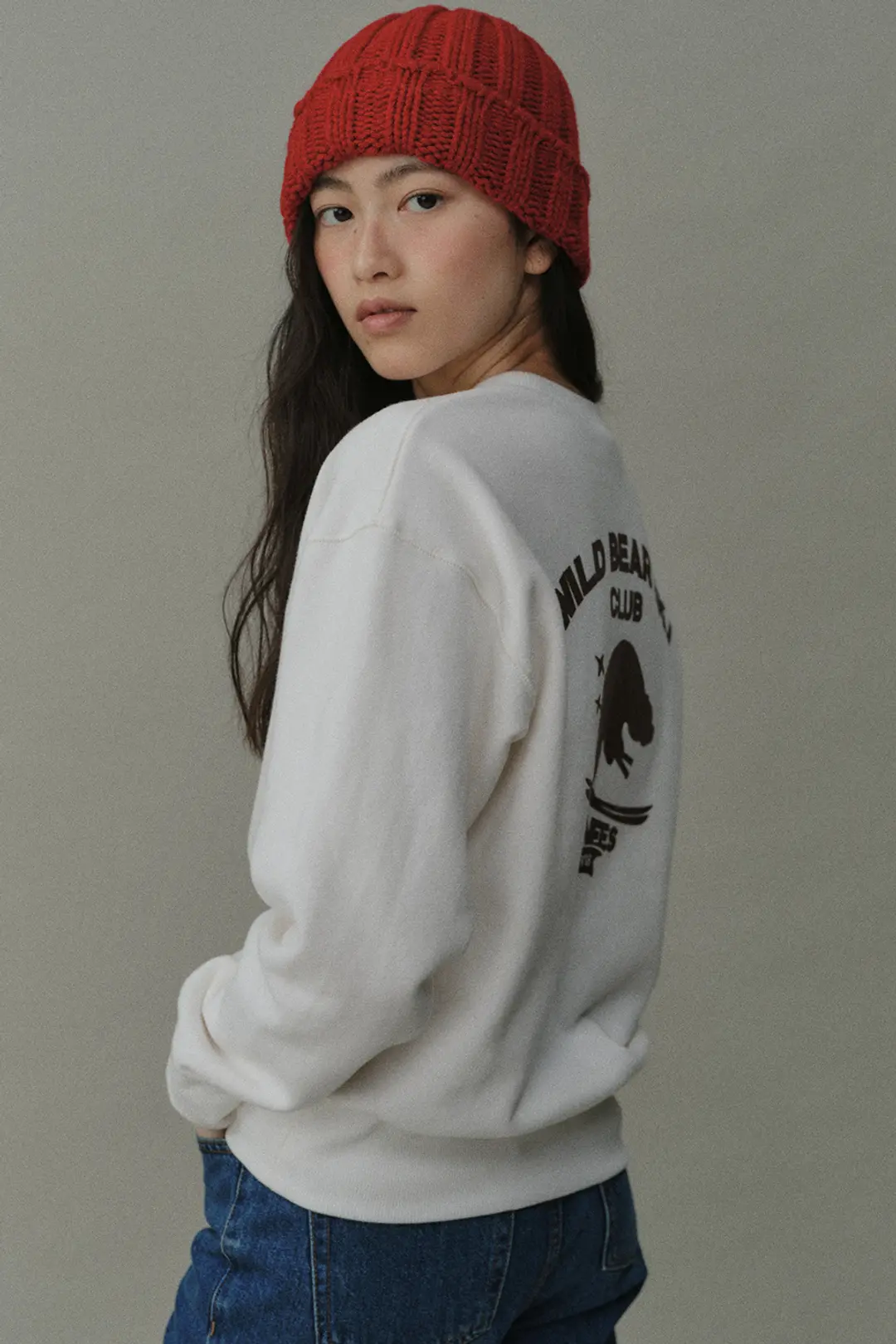 블랭크공삼 back print peachskin sweatshirts (ivory) 상품 이미지 2