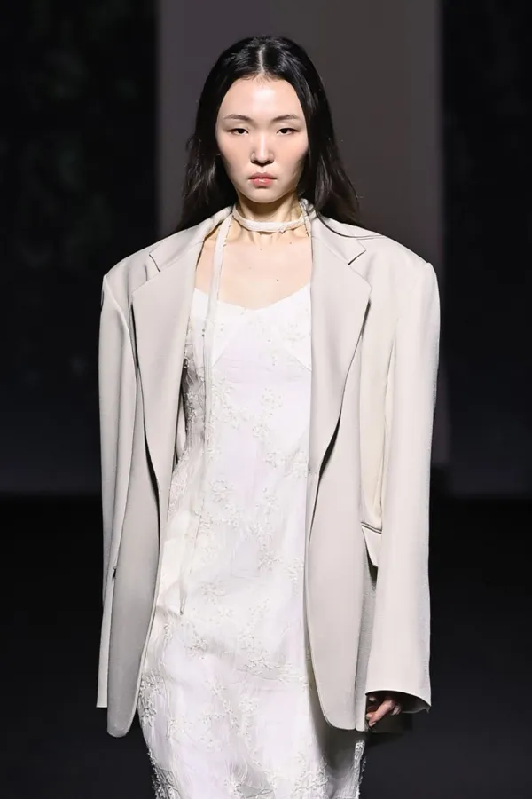 SINGLE-BREASTED OVERSIZED JACKET BEIGE