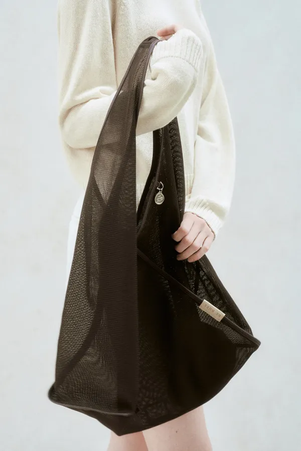 MESH SHOPPER BAG CHOCOLATE