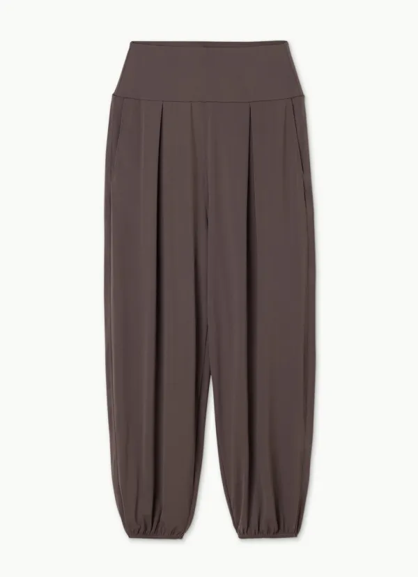 [Movement Line] Nava pants_Peppercorn