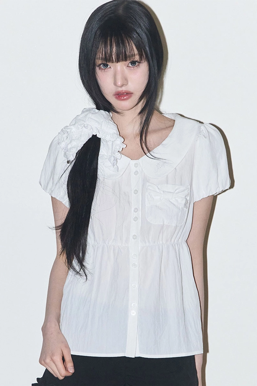 일리고 포밍 리본 퍼프 블라우스 화이트 상품 이미지 2