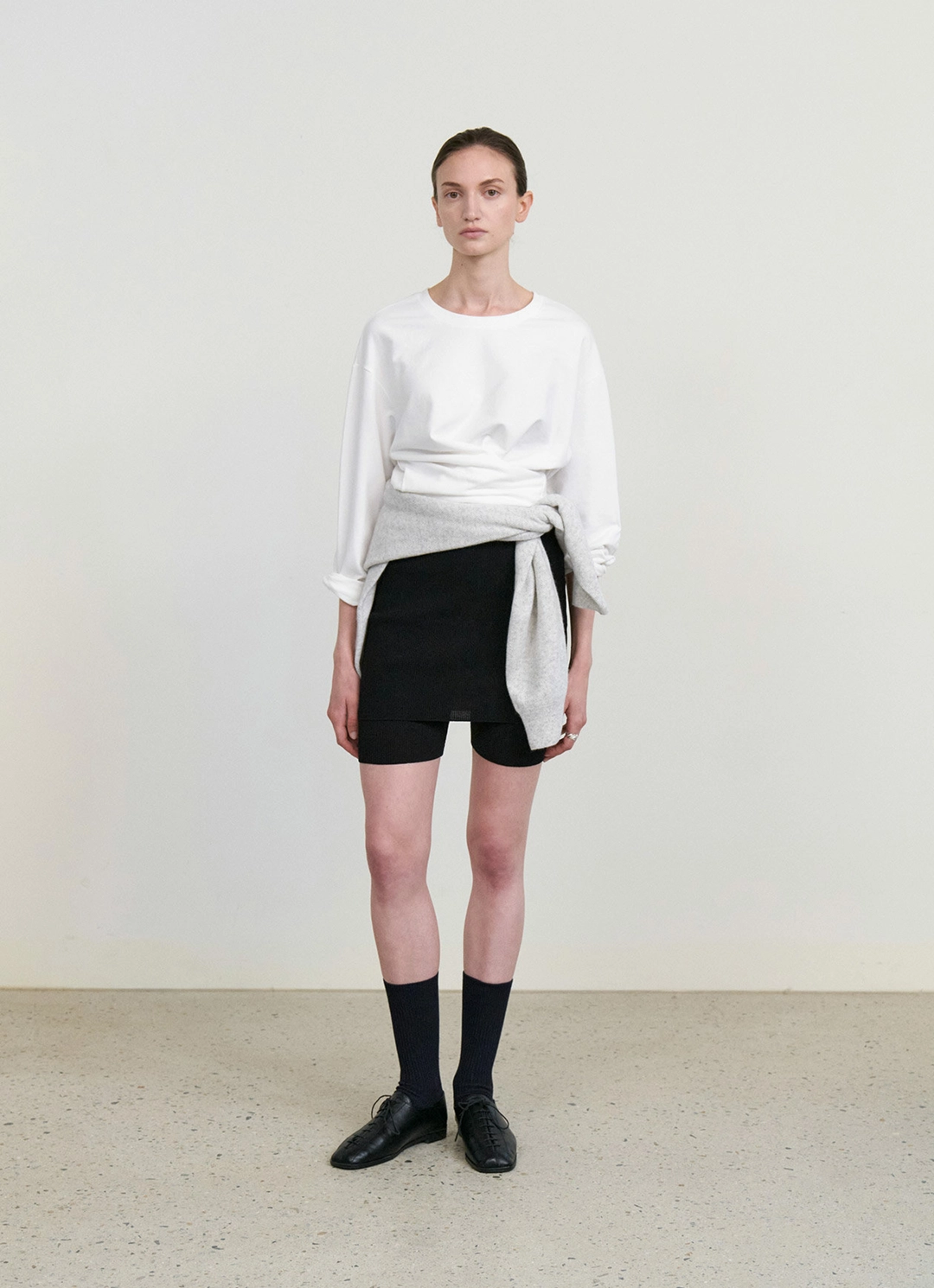 스텝어라운드 Loose fit wrap long sleeve t-shirts_OFF WHITE 상품 이미지 2