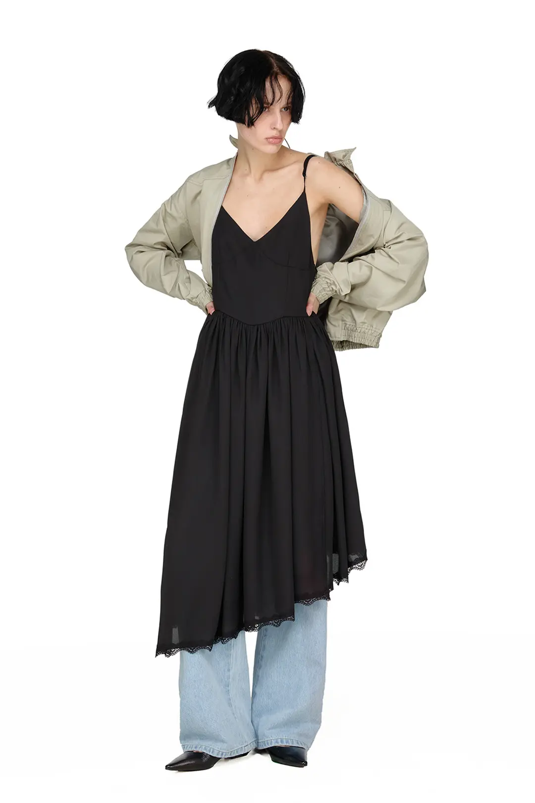 썬번프로젝트 LACE LAYERED SHIRRING ONE-PIECE, BLACK 상품 이미지 2
