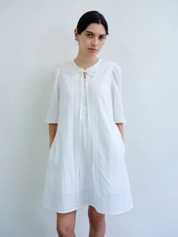 TIR PINTUCK LACE TIE DRESS_WHITE
