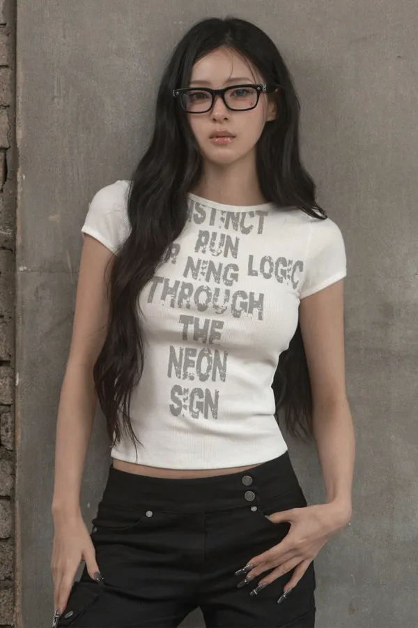 Instinct Graphic Top (ivory)