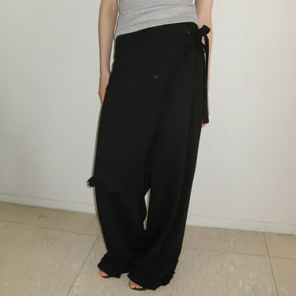 RUFFLE WRAPOVER PANTS BLACK