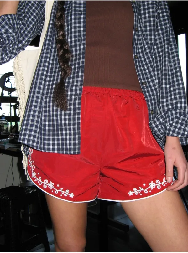 FLOWER NEEDLEWORK NYLON SHORTS_RED
