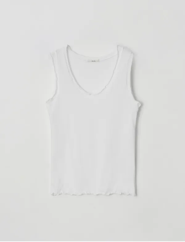 Deep U-Neck Sleeveless Top(White)