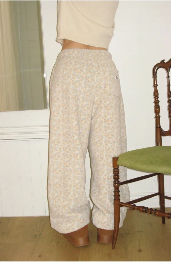 FLOWER PATTERN FLEECE PANTS BEIGE