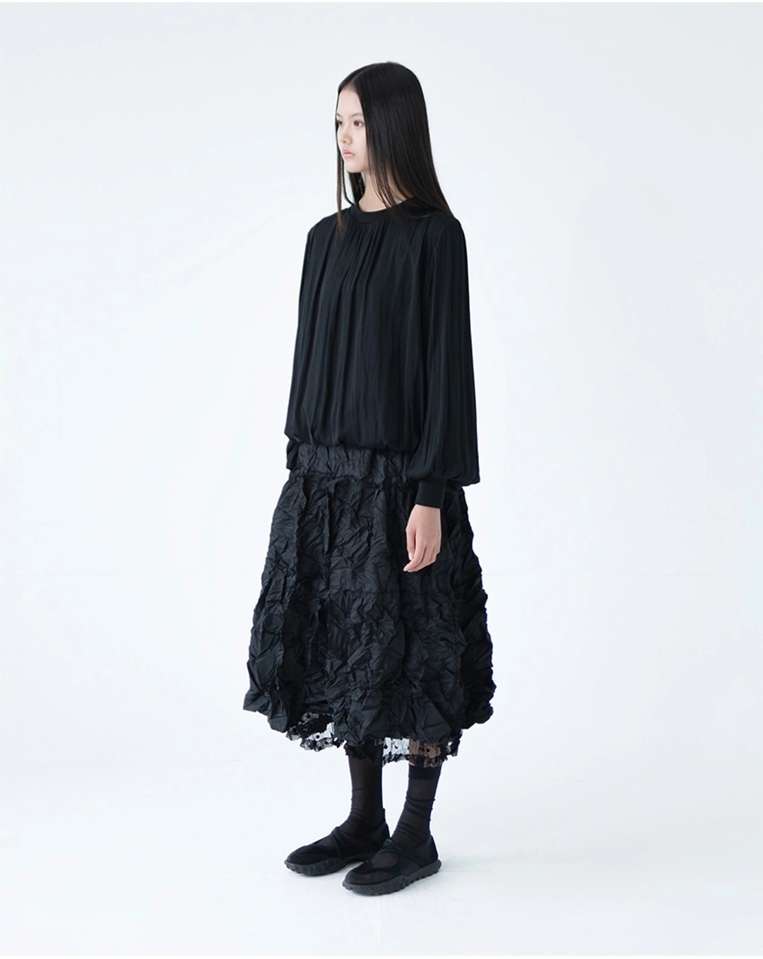 유노이아 silken gathered blouse (open, 10/28 순차 출고 예정) 상품 이미지 2