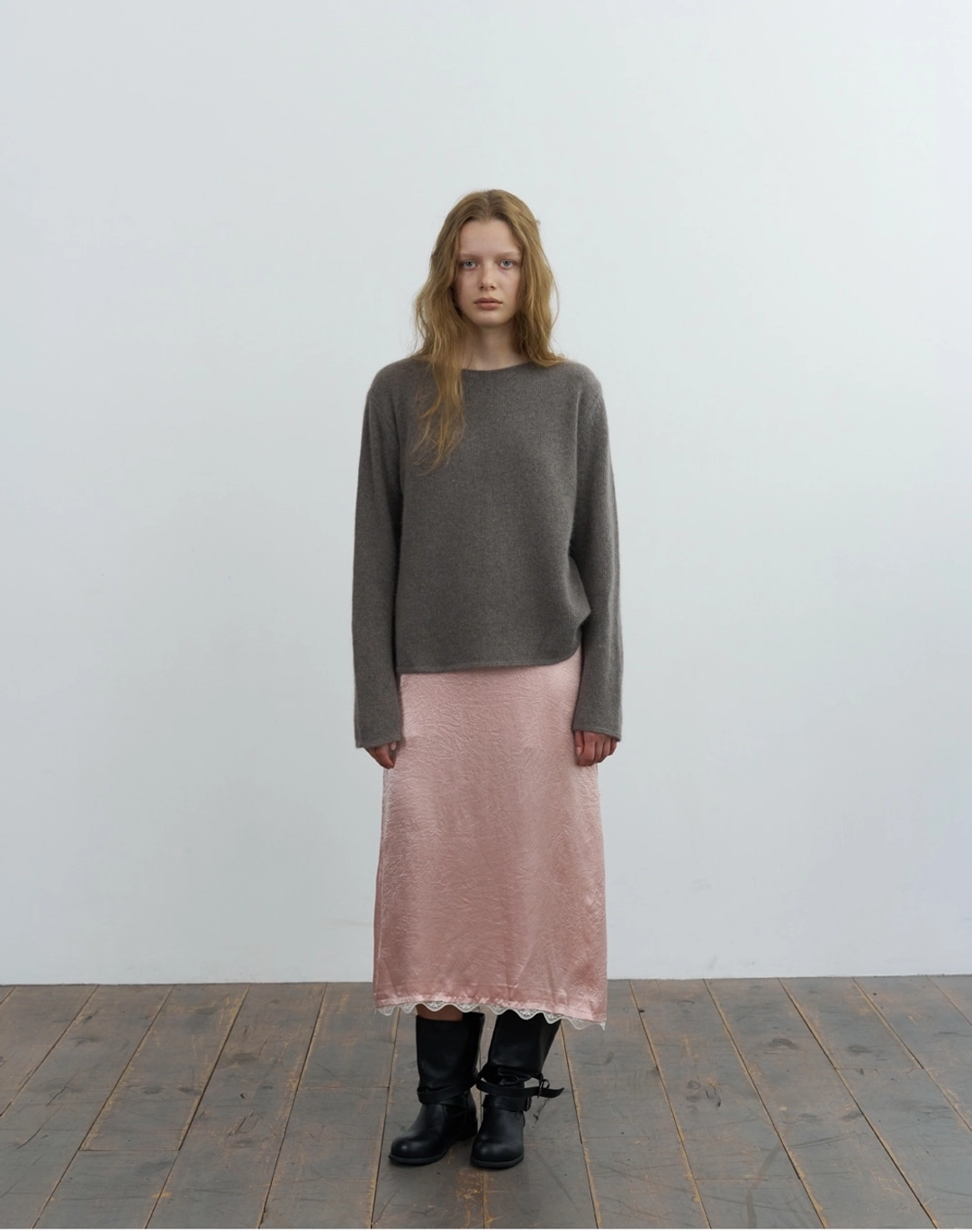포에토 Marlow satin midi dress - peach pink 상품 이미지 1