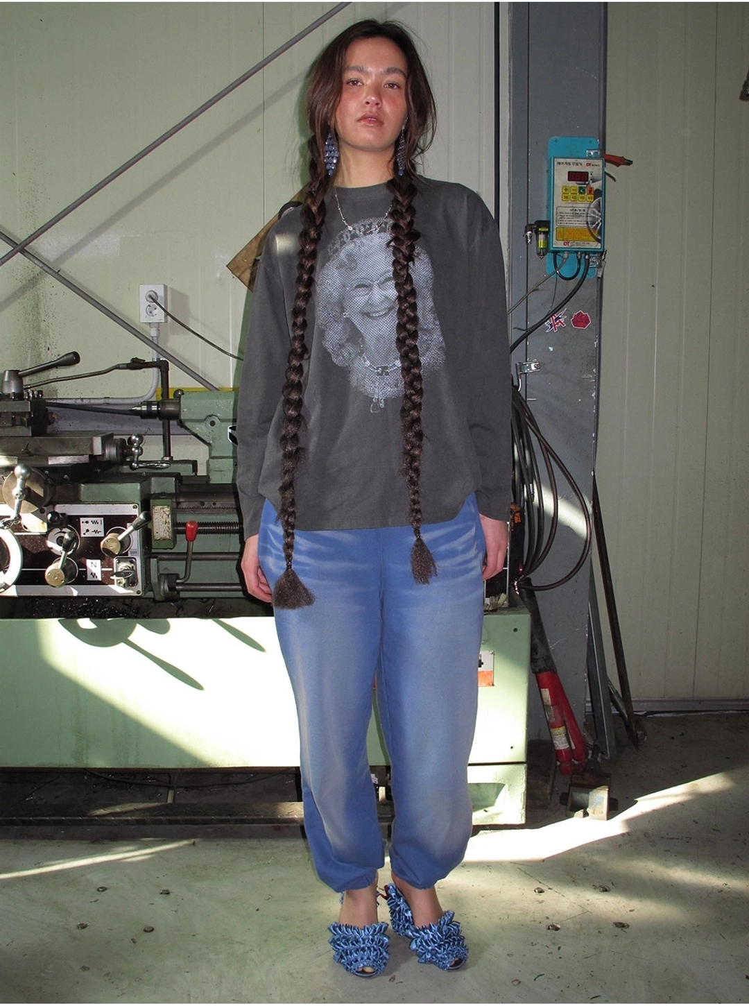 센토르 MY QUEEN PIGMENT LONG SLEEVE T-SHIRT_CHARCOAL 상품 이미지 3