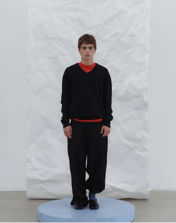 Mono v-neck knit - black (MEN)