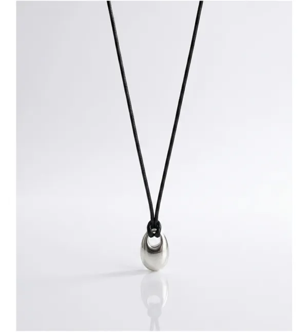 Mini Loop String Necklace