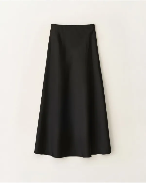 Silky satin A-line maxi skirt_Black