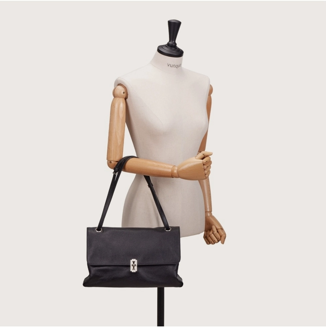 분크 Toque Soft Baguette Shoulder L (토크 소프트 바게트 숄더 라지) Black 상품 이미지 2