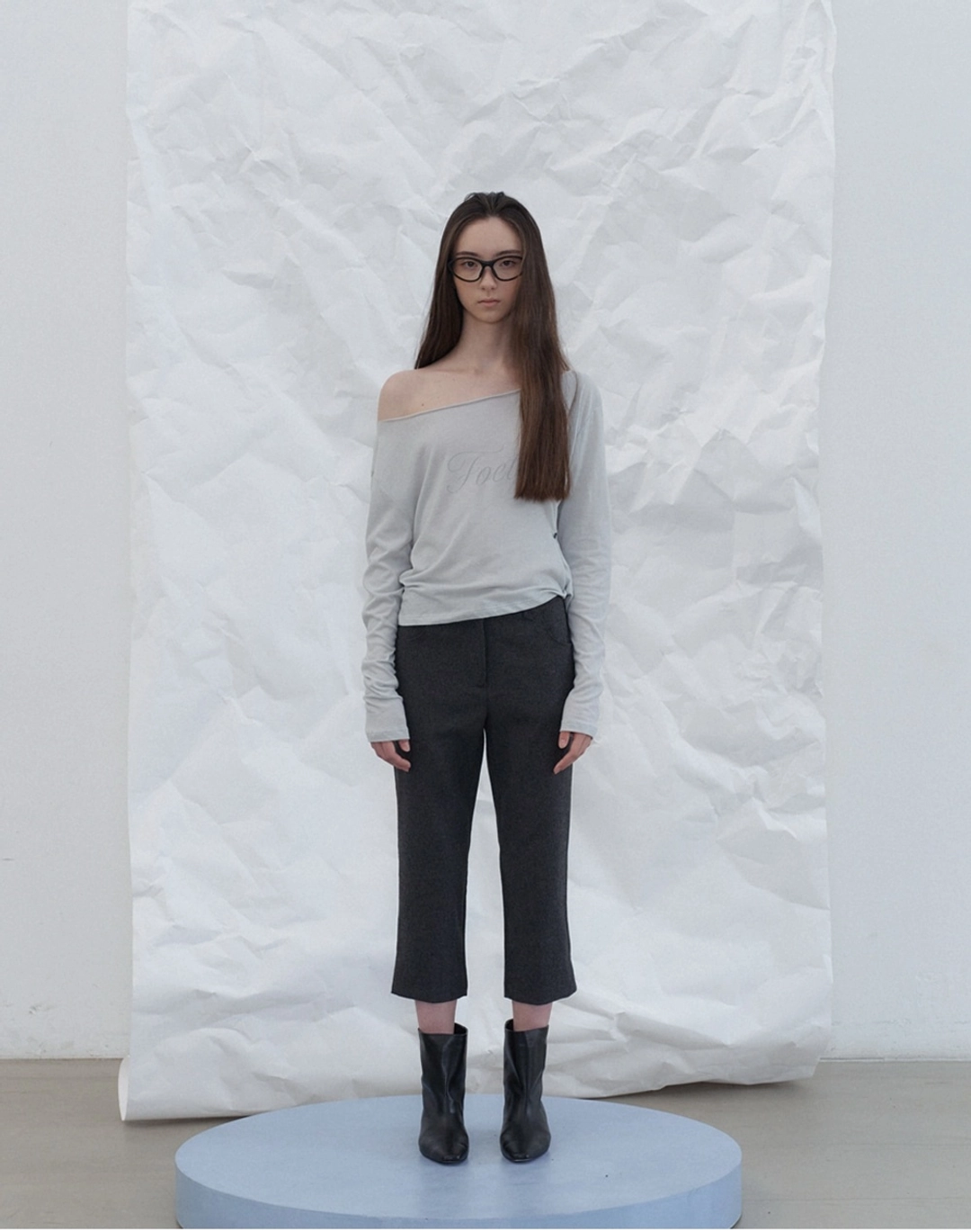 포에토 Wool button capri pants - charcoal 상품 이미지 1