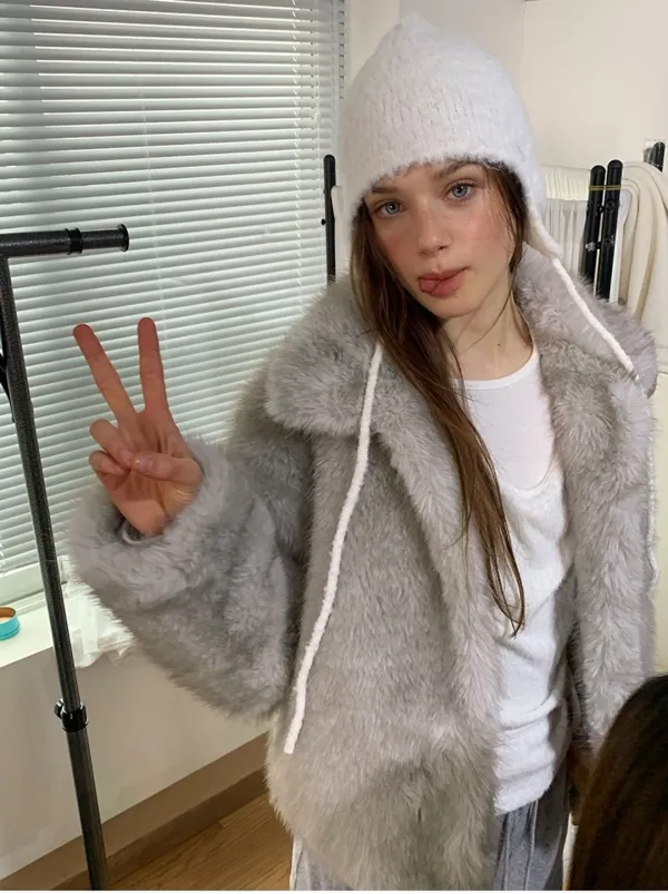 [10/23 예약배송] Long Hair Fur Coat, Light Grey