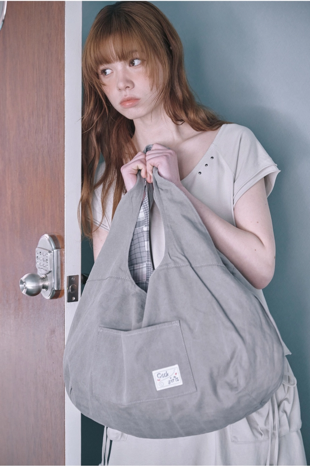 허그유어스킨 Patchwork reversible tote bag (Gray) 상품 이미지 1