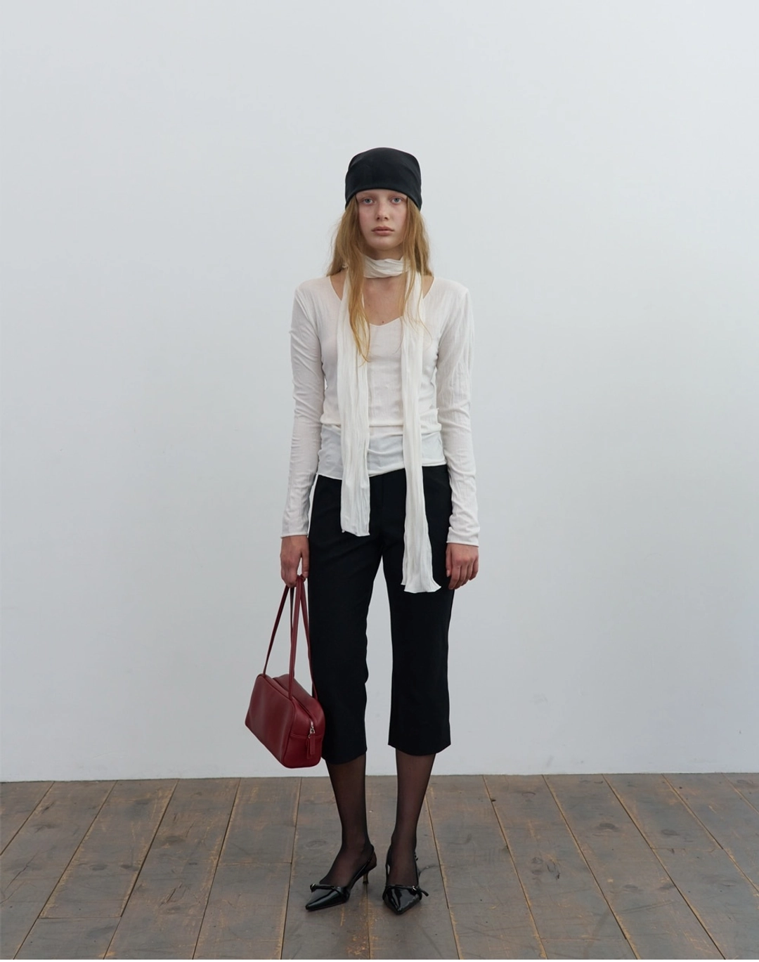 포에토 Wool button capri pants - black 상품 이미지 1