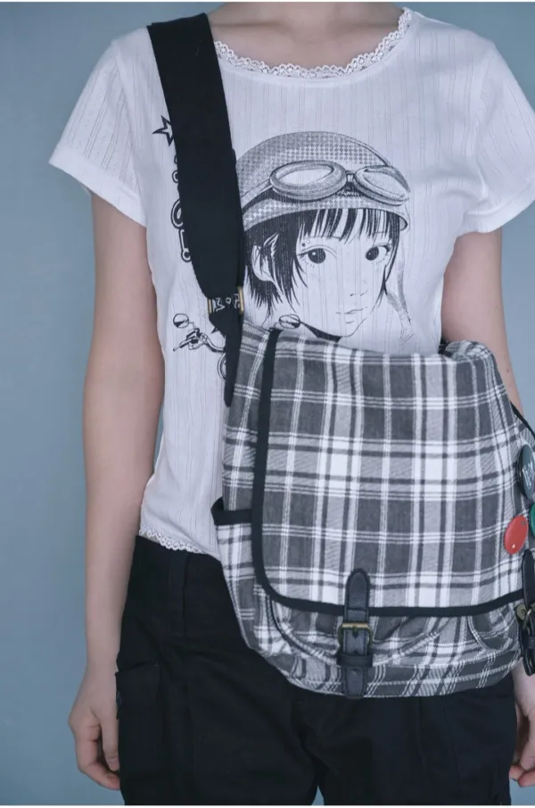 Vintage check messenger bag (Black)