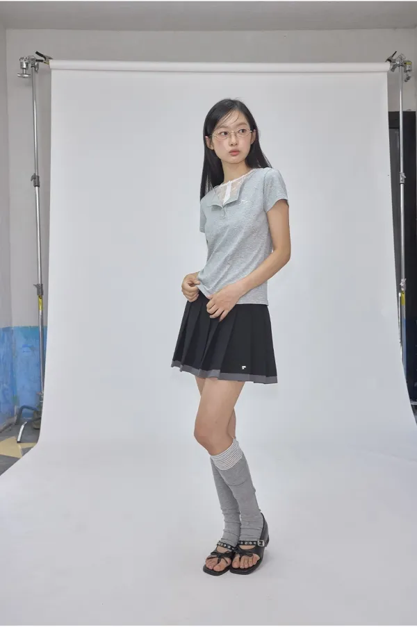 R CONTRAST HEM PLEATS MINI SKIRT BLACK