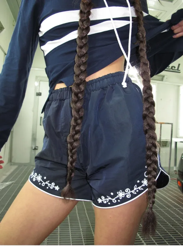 FLOWER NEEDLEWORK NYLON SHORTS_NAVY