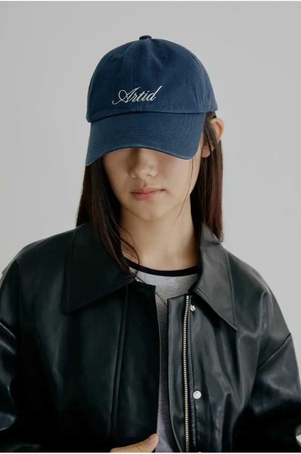 커시브 로고 자수 볼캡_NAVY