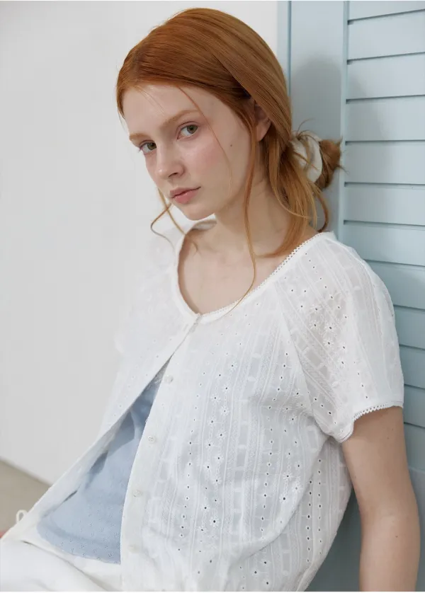 Lace punching blouse [KNSS09BL03]_Ivory