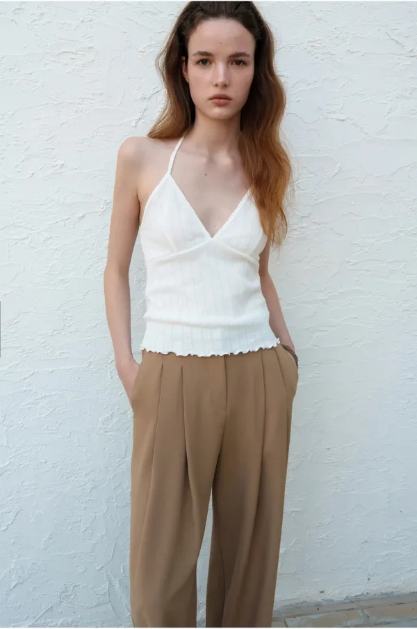 2nd 예약주문 [Essential] Eyelet Halter Top (Ivory)