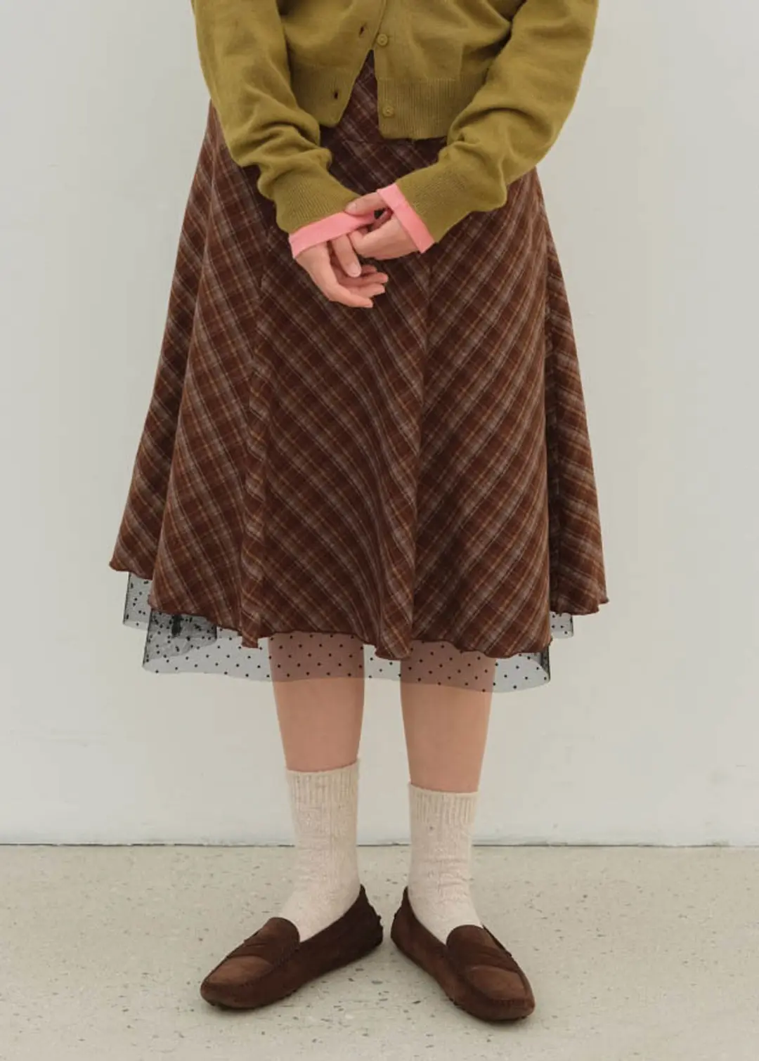 온무드 CHECK & DOT LAYERED SKIRT - BROWN 상품 이미지 2