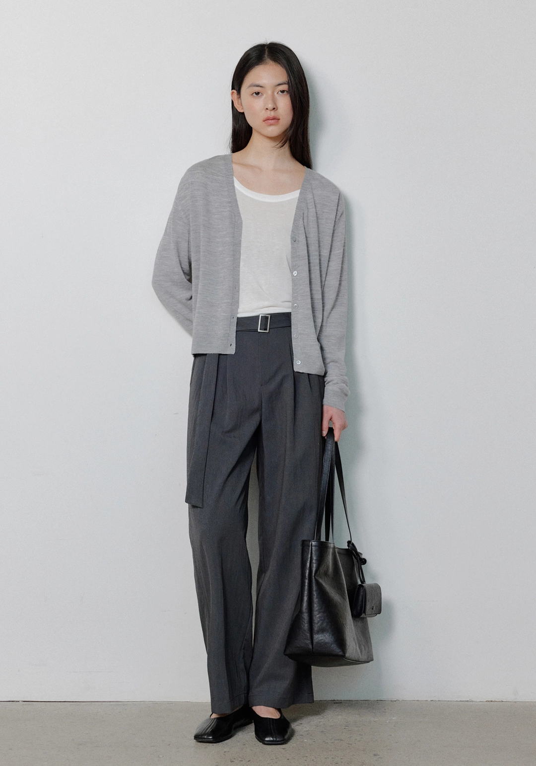 엘로주 Harper Two Tuck Belt Pants 상품 이미지 1