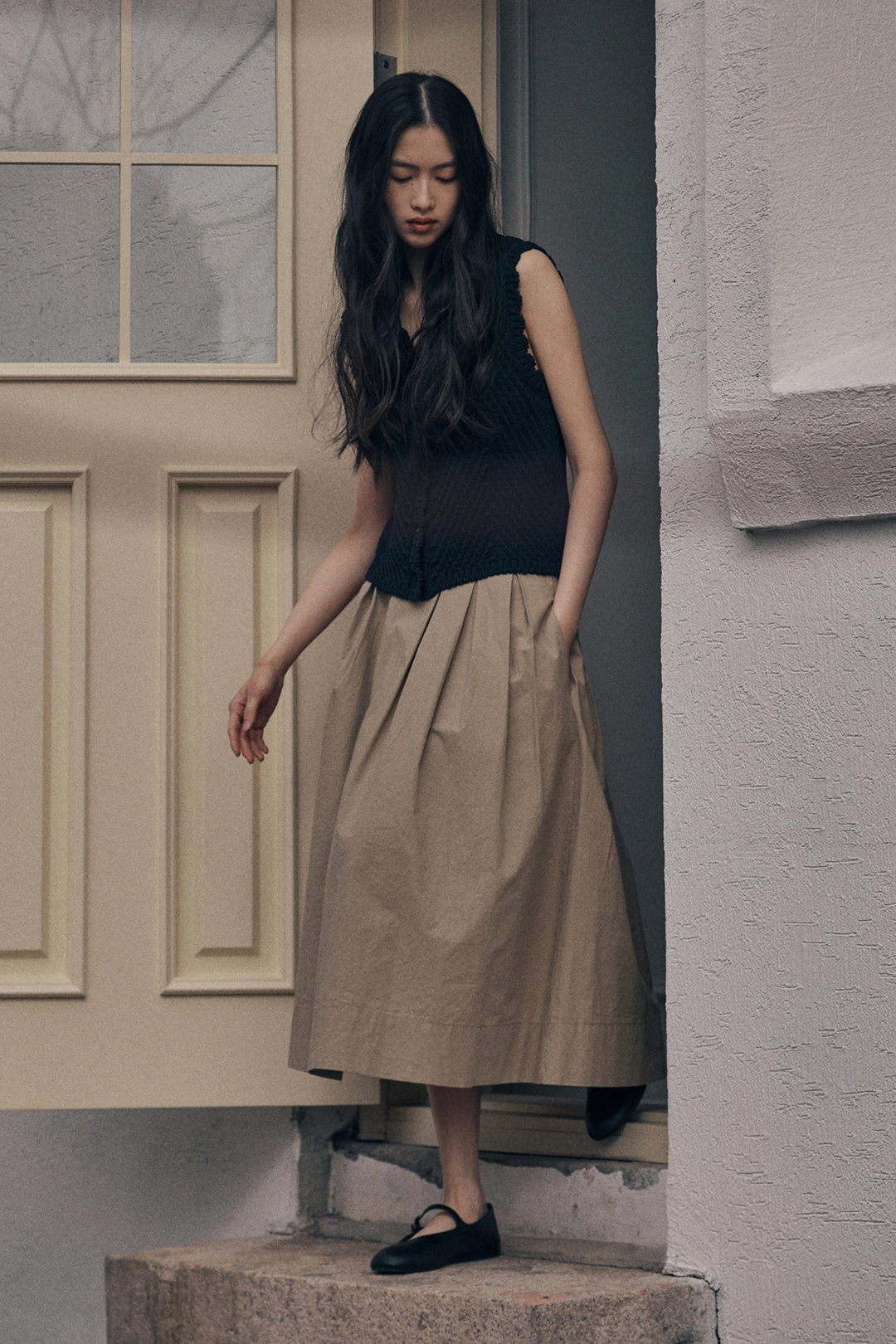 세이지먼트 PICOT PINTUCK FLARE SKIRT_BEIGE 상품 이미지 2