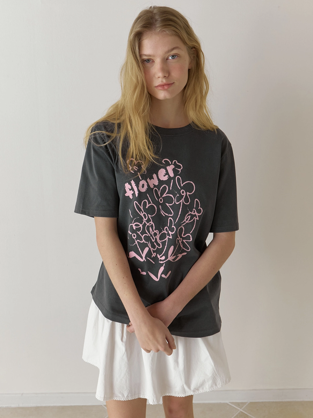 어몽 A FLOWER DRAWING T-SHIRT_DARK GREY 상품 이미지 1